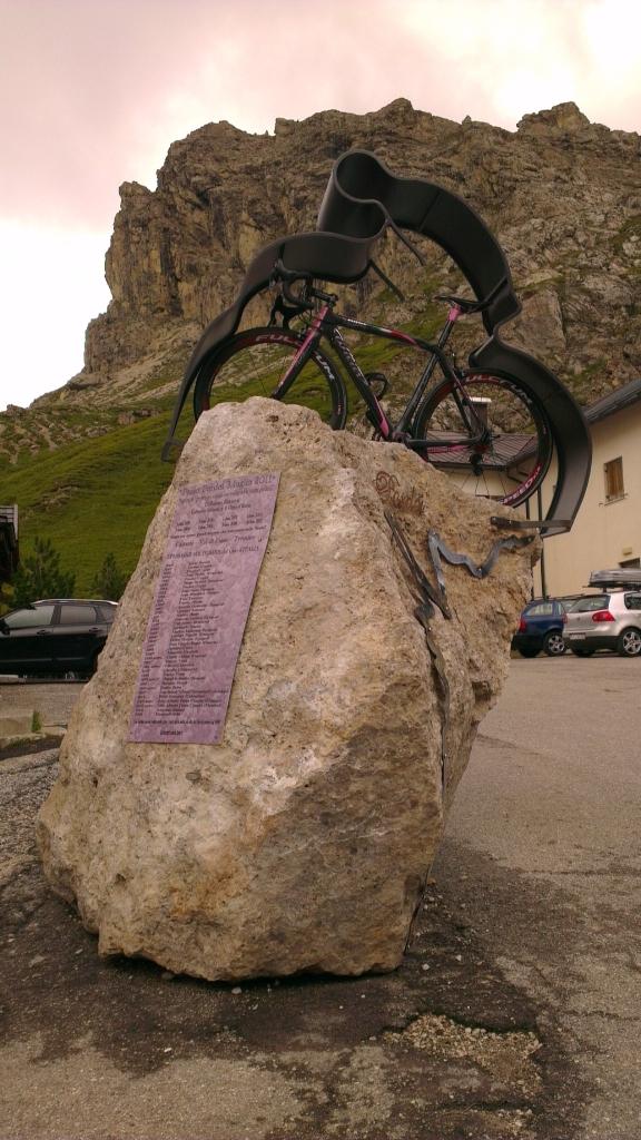 Памятник велосипедистам